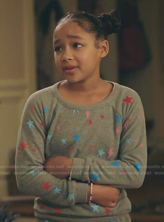 Birdie's grey star print sweatshirt and pants on Kenan