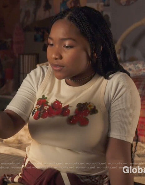 Delilah's strawberry print top on The Equalizer