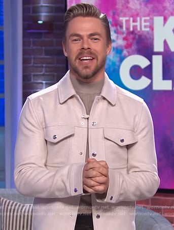 Derek Hough's khaki button down jacket on The Kelly Clarkson Show