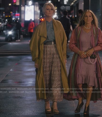 Miranda's printed skirt and sandals on And Just Like That