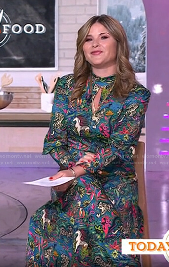 Jenna's green printed keyhole dress on Today