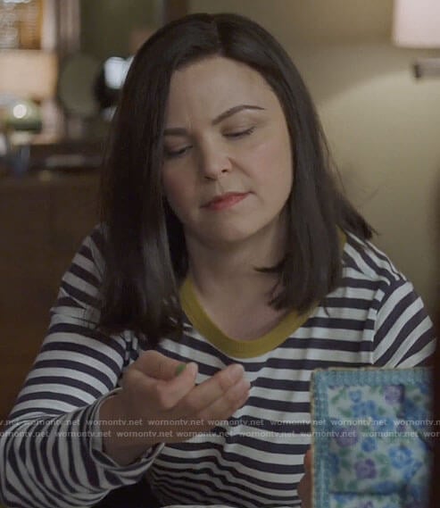 Jodie's striped top with yellow neckline on Pivoting
