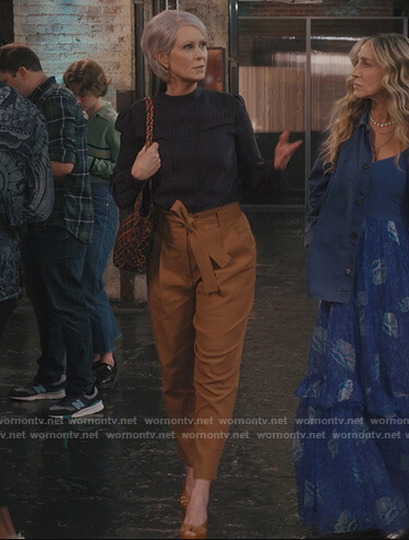 Miranda's brown tie waist pants on And Just Like That