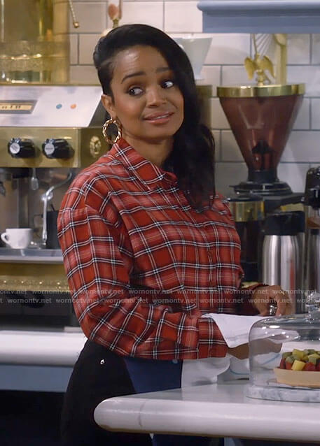 Randi's red cropped plaid shirt on Call Me Kat