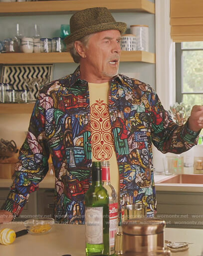 Rick's yellow paisley graphic tee on Kenan