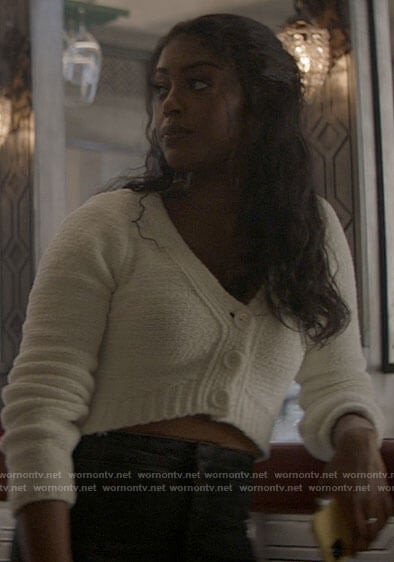 Ryan's white cropped cardigan on Batwoman