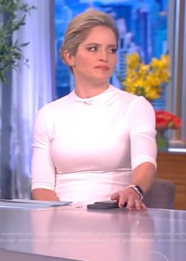 Sara's white sheath dress on The View