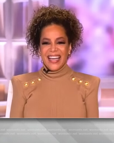 Sunny's beige button shoulder sweater on The View