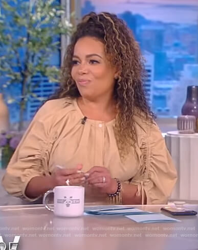 Sunny's khaki ruched sleeve dress on The View