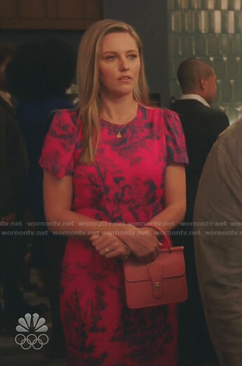 Tami's pink printed short sleeve dress on Kenan