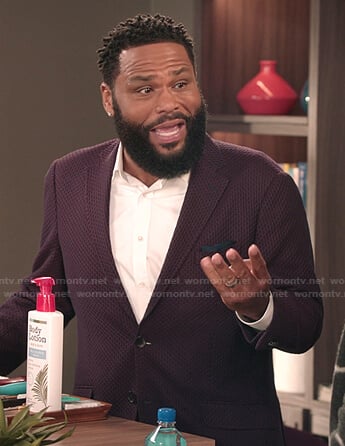 Andre's burgundy textured blazer on Black-ish