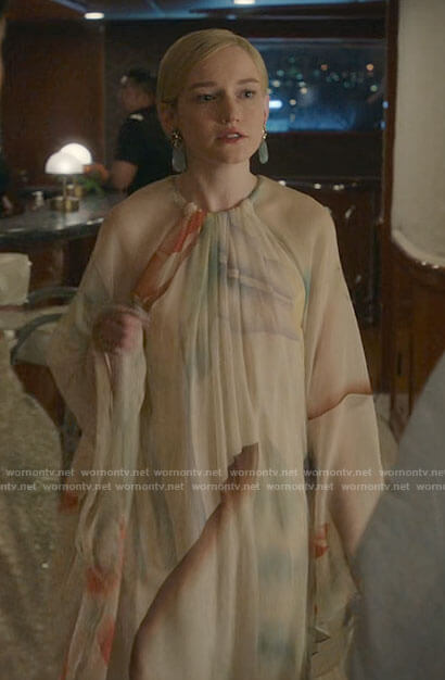 Anna's abstract print kaftan in Ibiza on Inventing Anna