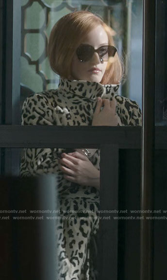 Anna's leopard print coat on Inventing Anna