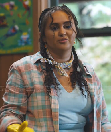 Annabelle’s pink plaid shirt on Naomi