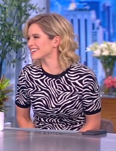 Sara's black zebra short sleeve sweater on The View