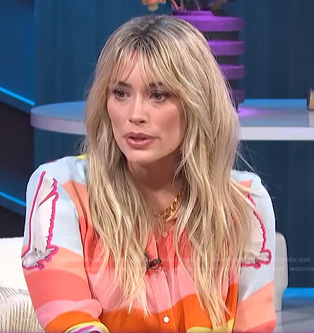 Arielle Vandenberg's printed blouse on E! News Nightly Pop