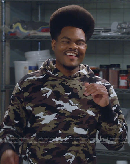 Carter's camo hoodie on Call Me Kat