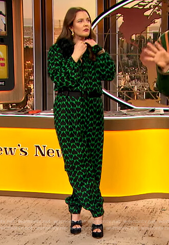Drew's green heart print wrap dress on The Drew Barrymore Show