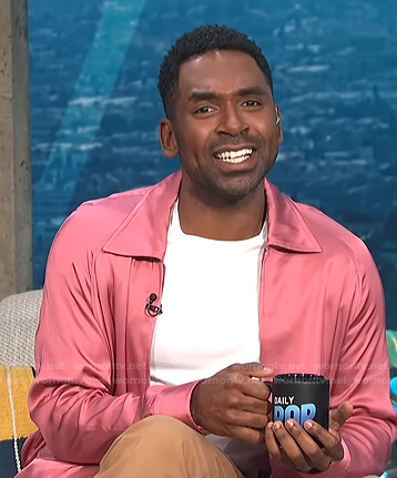 Justin's pink satin bomber jacket on E! News Daily Pop