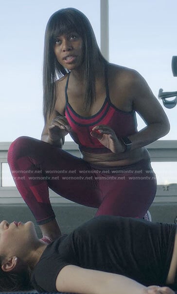 Kacy's burgundy leggings and quilted jacket on Inventing Anna