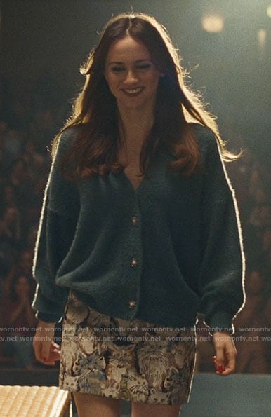 Lexi's teal v-neck cardigan and cat skirt on Euphoria