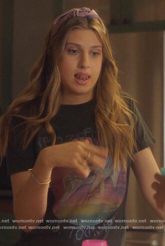 Nomi's Led Zeppelin graphic tee on Grown-ish