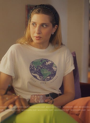 Nomi's Earth graphic tee on Grown-ish