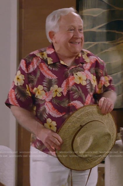 Phil's burgundy floral shirt on Call Me Kat