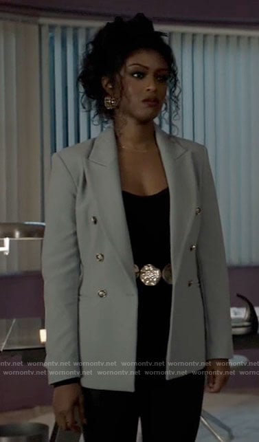 Ryan's mint green blazer on Batwoman