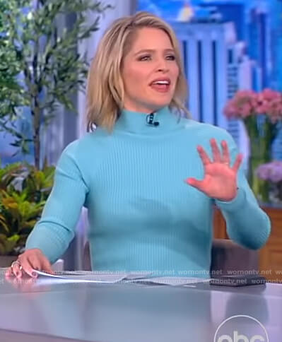 Sara's turquoise ribbed sweater on The View