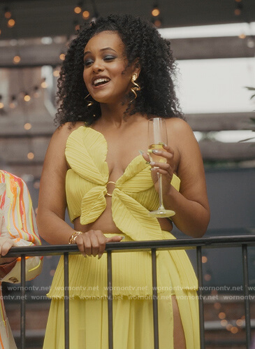 Smoke's yellow ruffle top and skirt on And Just Like That