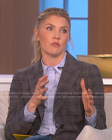 Amanda's grey plaid blazer on The Talk