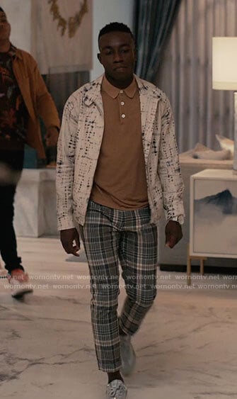 Carlton's tie dye jacket and plaid pants on Bel-Air