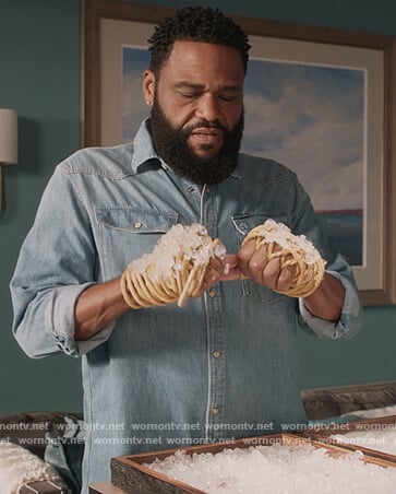 Andre's denim shirt on Black-ish