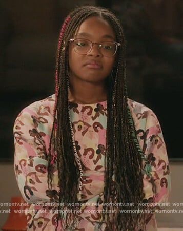 Diane's printed sweater on Black-ish