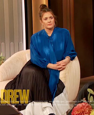 Drew's blue printed tie neck blouse on The Drew Barrymore Show