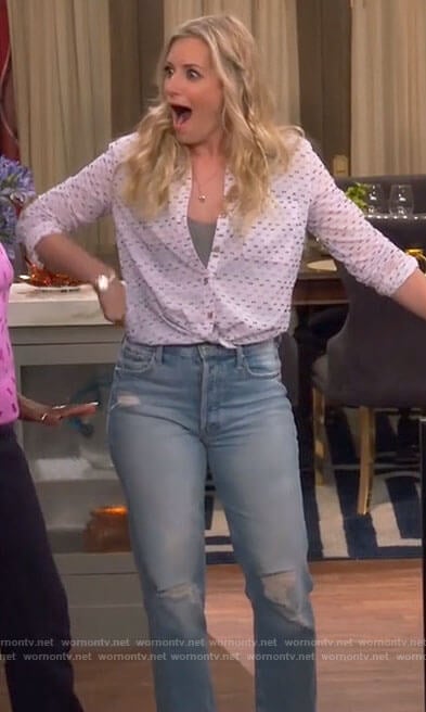 Gemma's distressed jeans on The Neighborhood