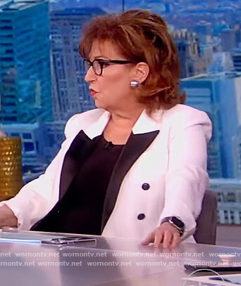 Joy's white contrast lapel blazer on The View