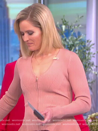 Sara's pink ribbed zip down cardigan on The View