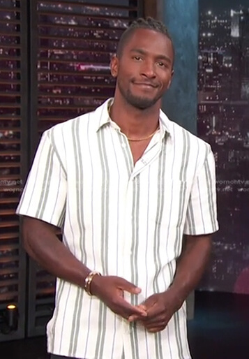 Scott's white striped shirt on Access Hollywood