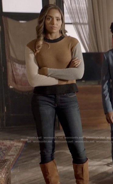 Sophie's tan colorblock sweater on Batwoman