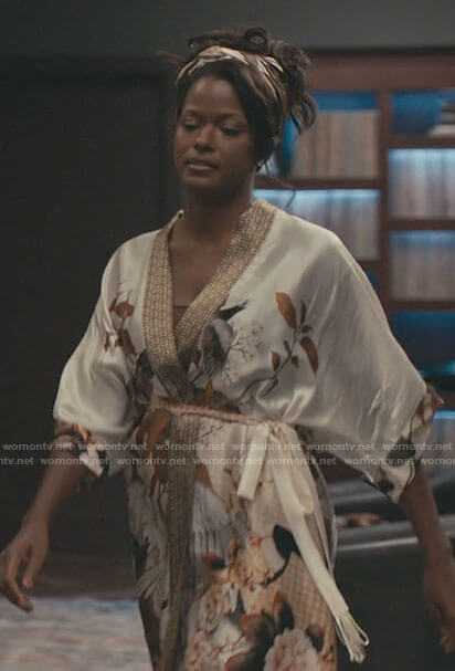 Vivian's floral and bird print robe on Bel-Air