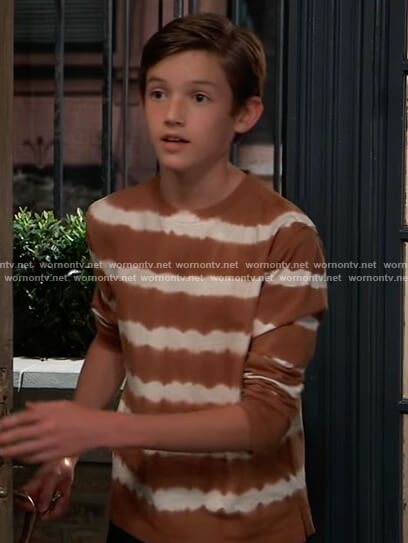 Aiden's brown tie dye tee on General Hospital