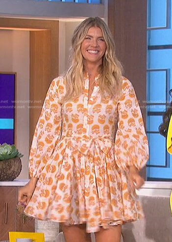 Amanda's white and orange floral mini dress on The Talk