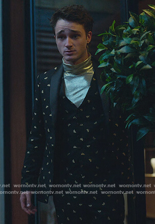 Phillipe's black bee embroidered blazer and vest on Elite