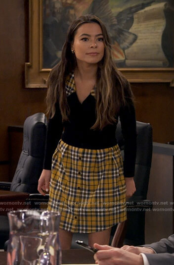 Carly's yellow plaid layered shirtdress on iCarly