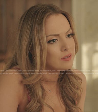 Fallon's double hoop earrings on Dynasty