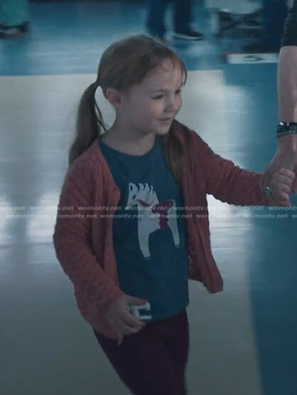 Gigi's horse print tee and pink cardigan on The Resident