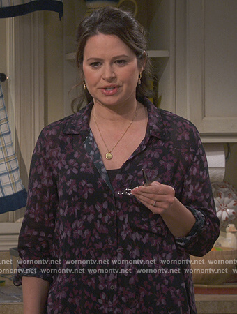 Jen's purple floral blouse on How We Roll
