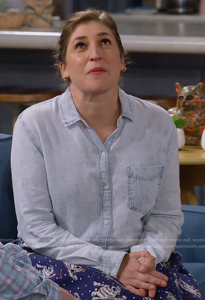 Kat's chambray shirt and blue cat print skirt on Call Me Kat